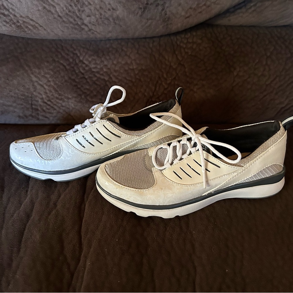 Pony white & silver sneakers, women’s size 7 1/2